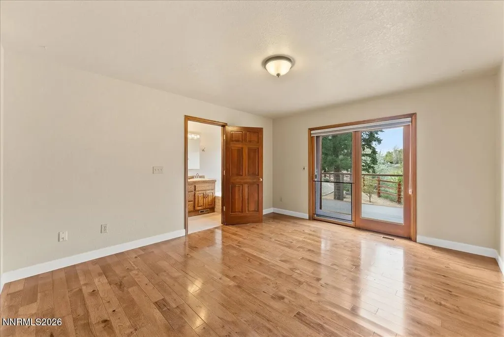 6304 Meadow Creek Reno NV 89519