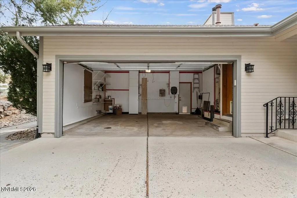 6304 Meadow Creek Reno NV 89519