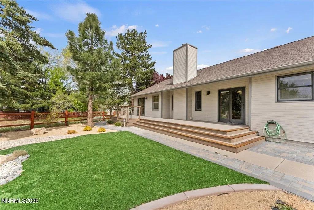 6304 Meadow Creek Reno NV 89519