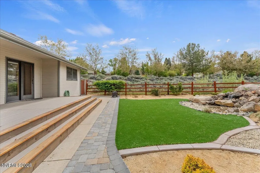 6304 Meadow Creek Reno NV 89519