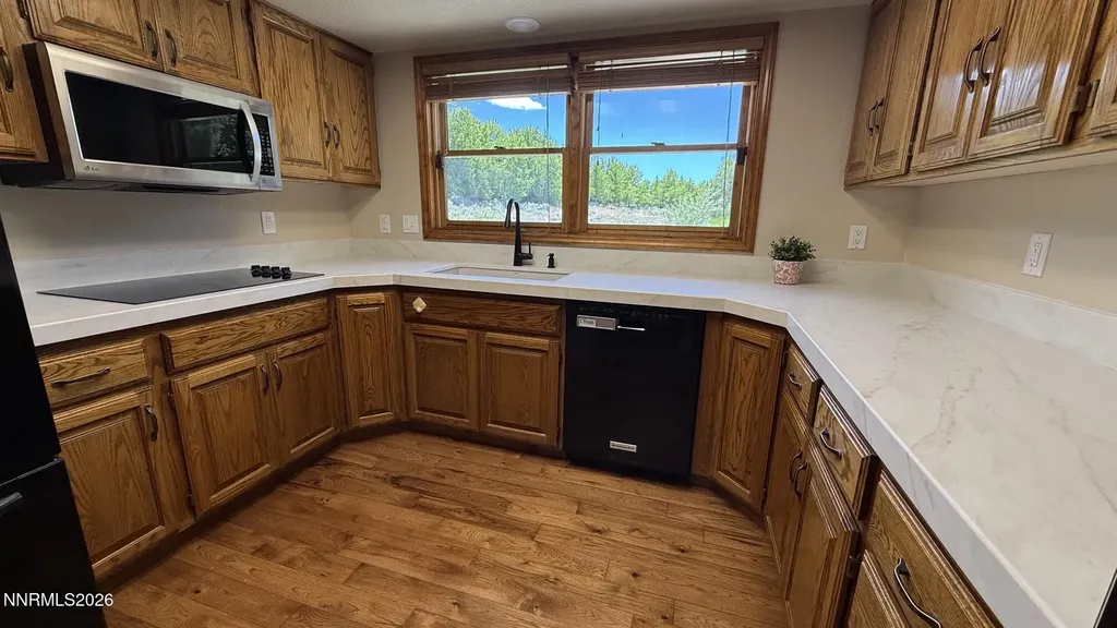 6304 Meadow Creek Reno NV 89519