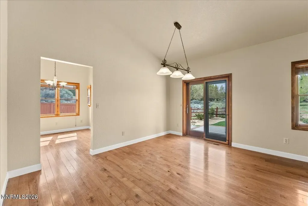6304 Meadow Creek Reno NV 89519