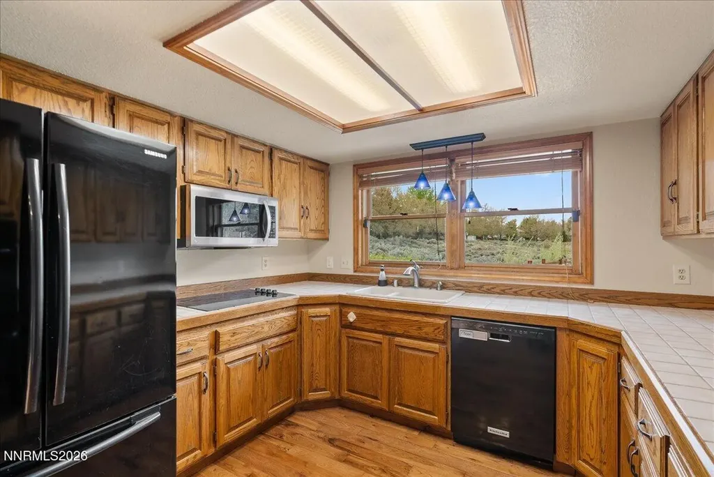 6304 Meadow Creek Reno NV 89519