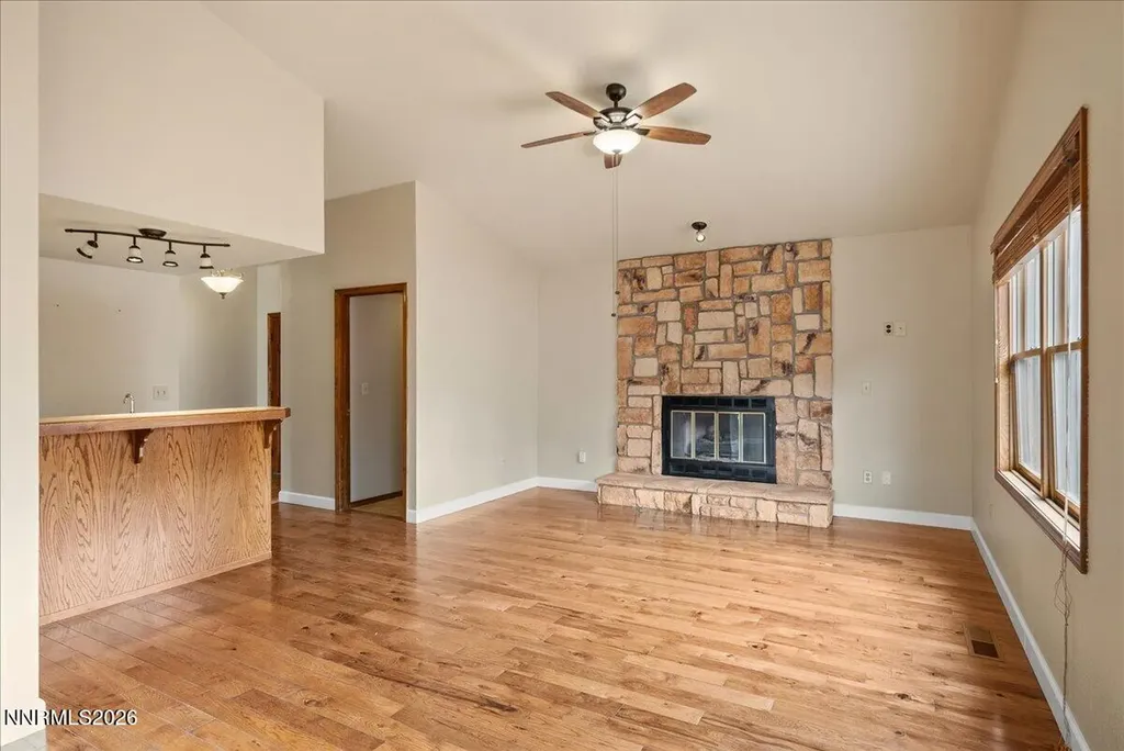 6304 Meadow Creek Reno NV 89519