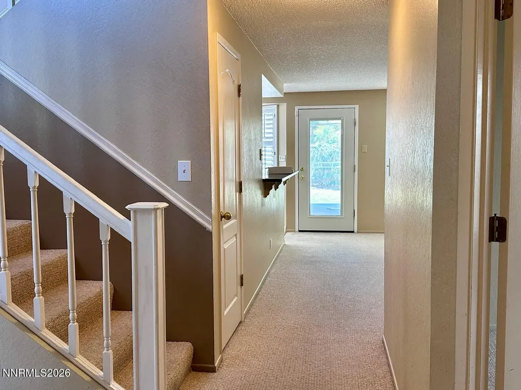 6477 Valley Wood Reno NV 89523