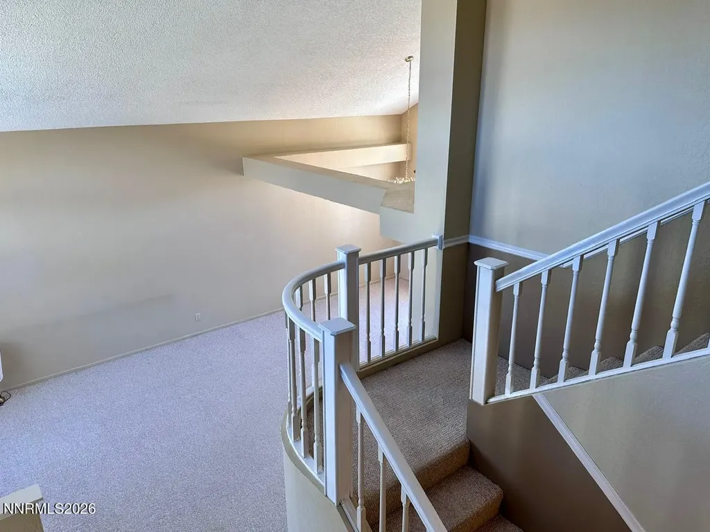 6477 Valley Wood Reno NV 89523