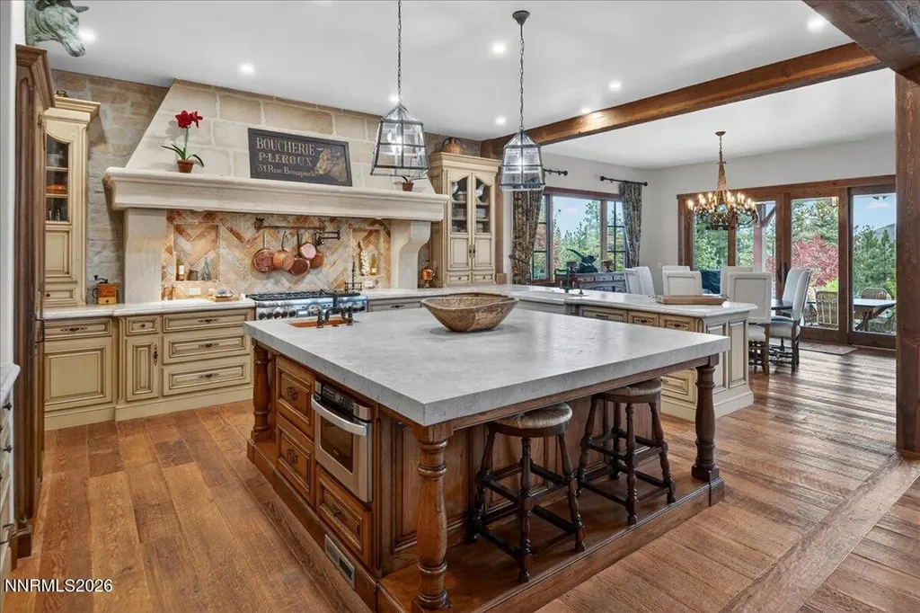 375 Timbercreek Reno NV 89511
