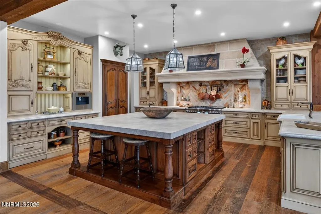 375 Timbercreek Reno NV 89511