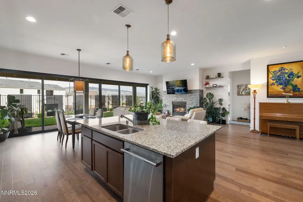 15025 Iron River Reno NV 89521