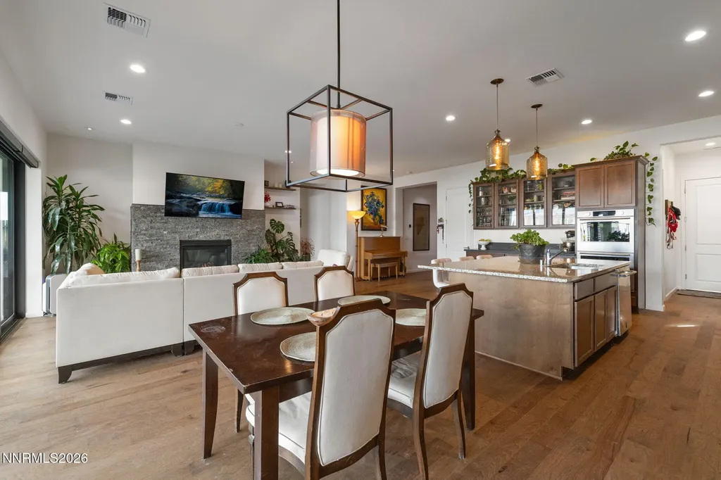 15025 Iron River Reno NV 89521
