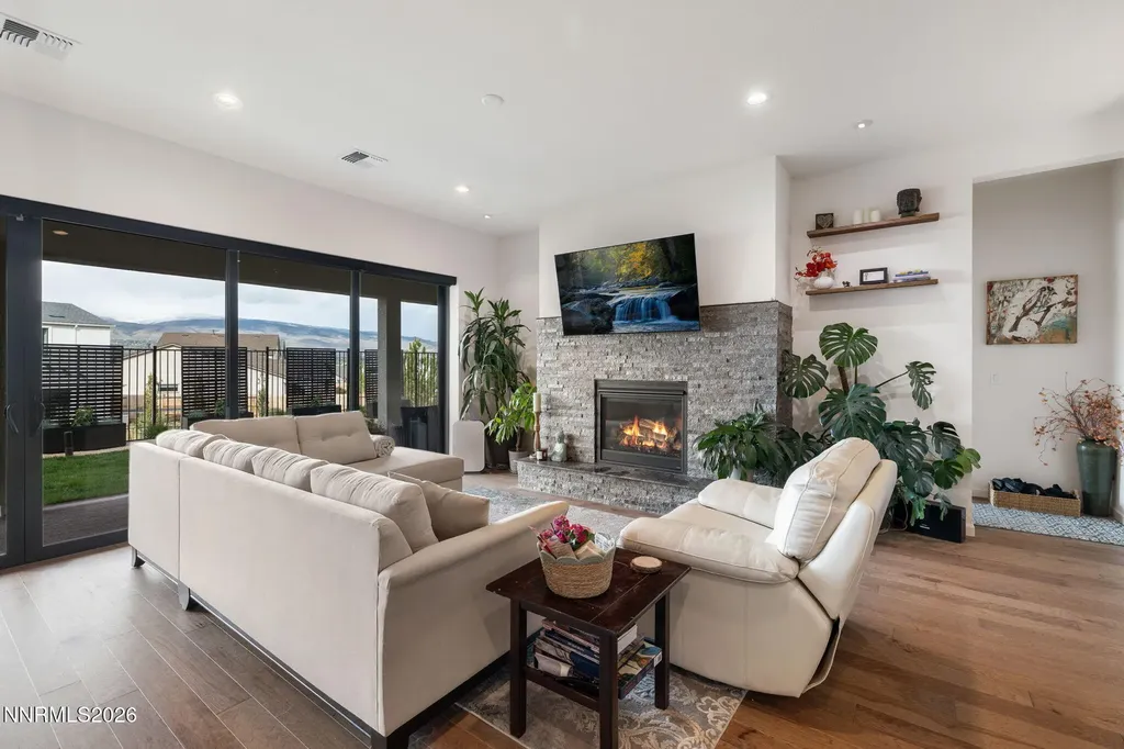 15025 Iron River Reno NV 89521