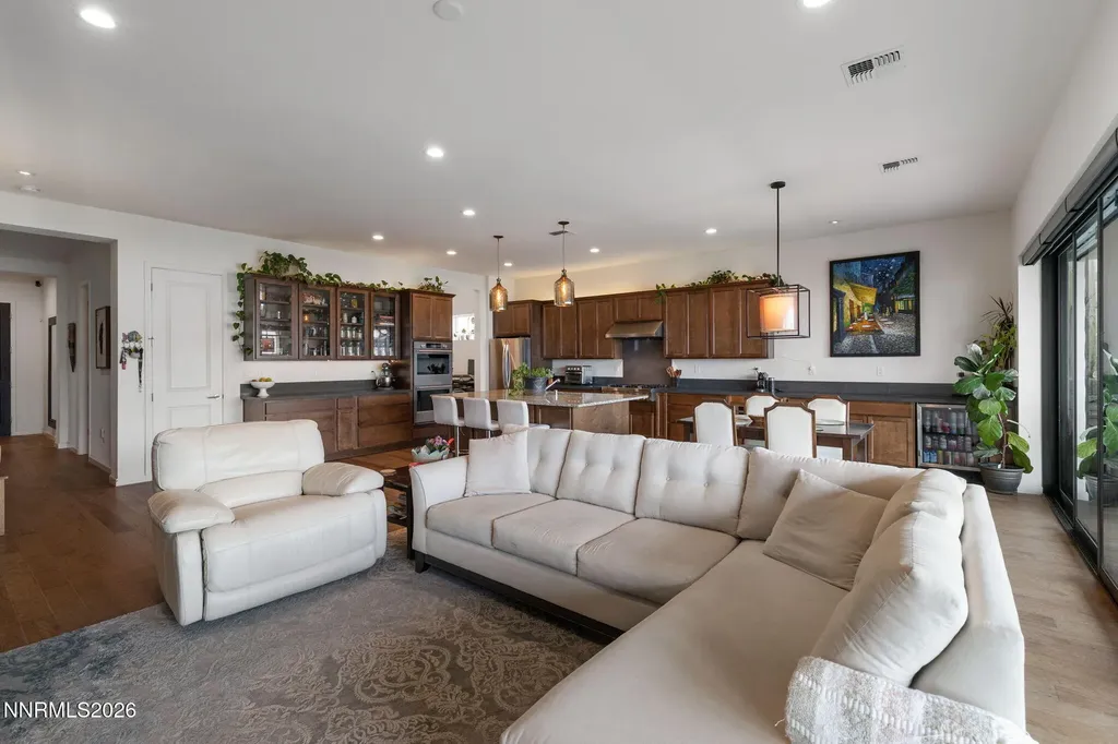 15025 Iron River Reno NV 89521