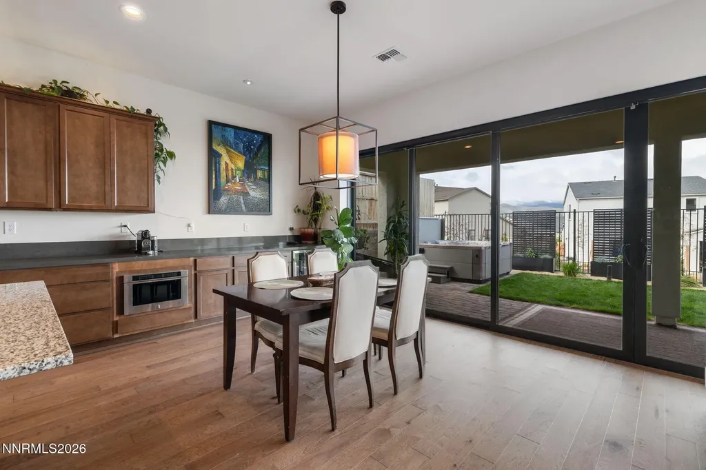 15025 Iron River Reno NV 89521