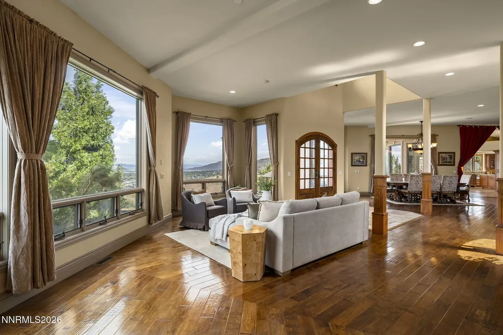 17300 Majestic View Reno NV 89521