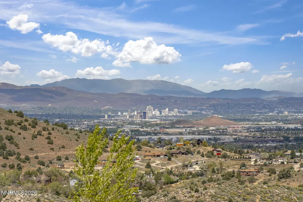 17300 Majestic View Reno NV 89521