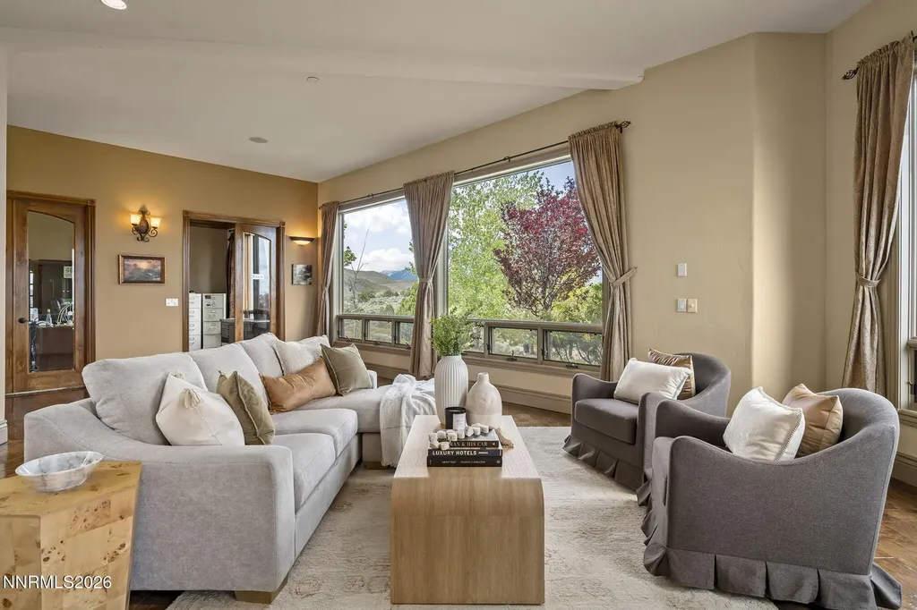 17300 Majestic View Reno NV 89521