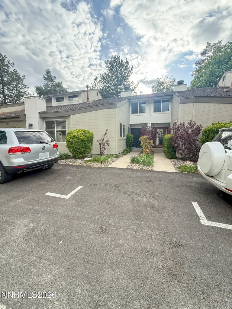 4011 Bluegrass Reno NV 89509