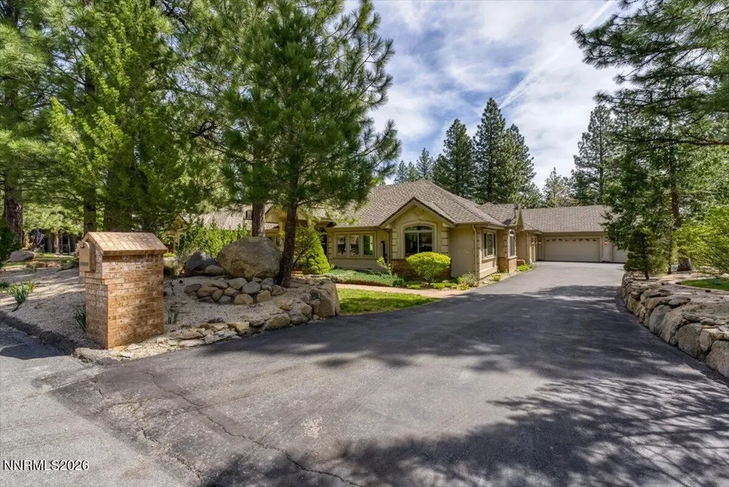 16470 Snow Flower Reno NV 89511