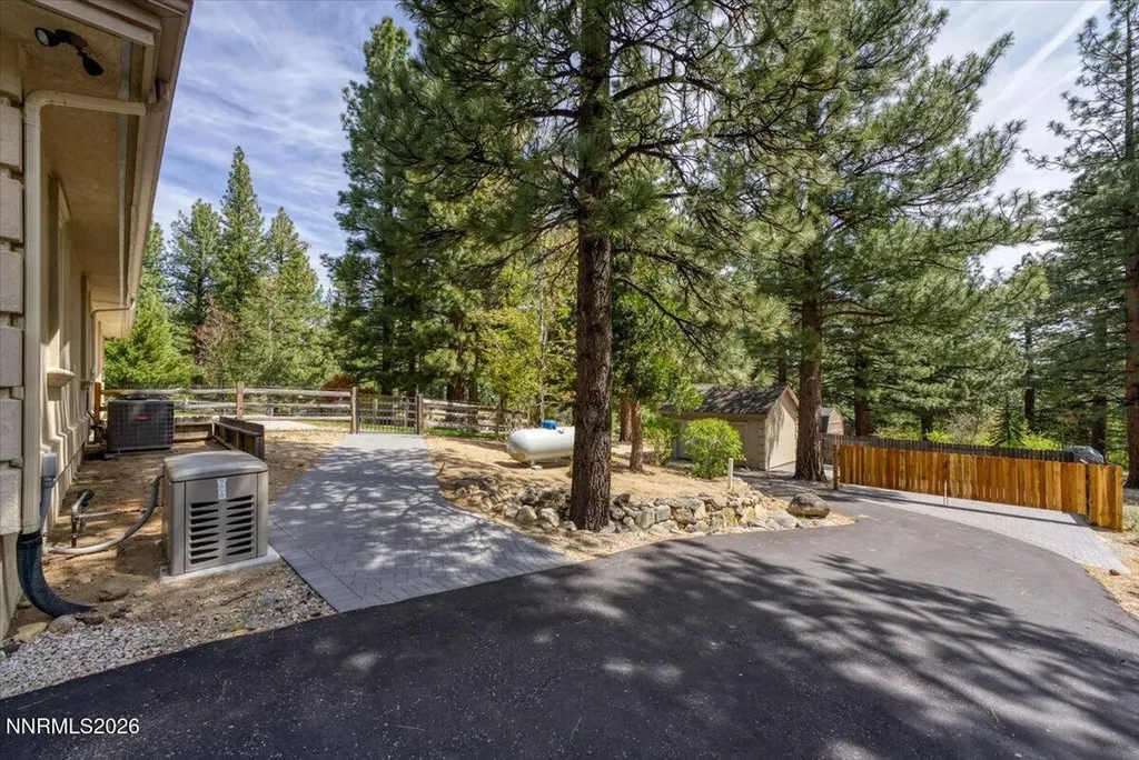 16470 Snow Flower Reno NV 89511