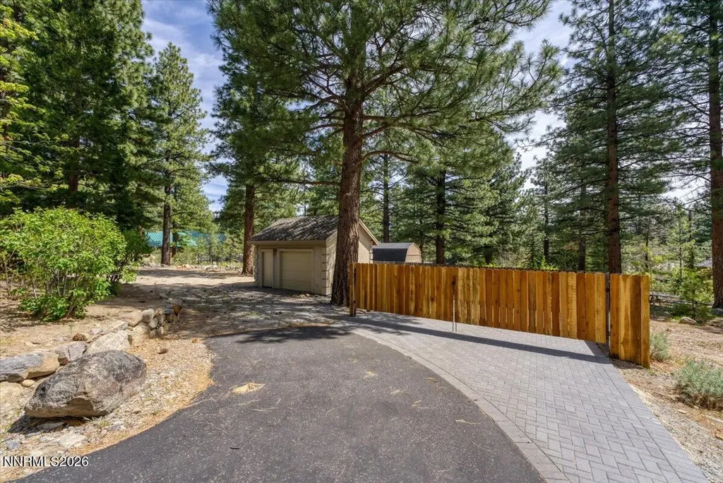 16470 Snow Flower Reno NV 89511