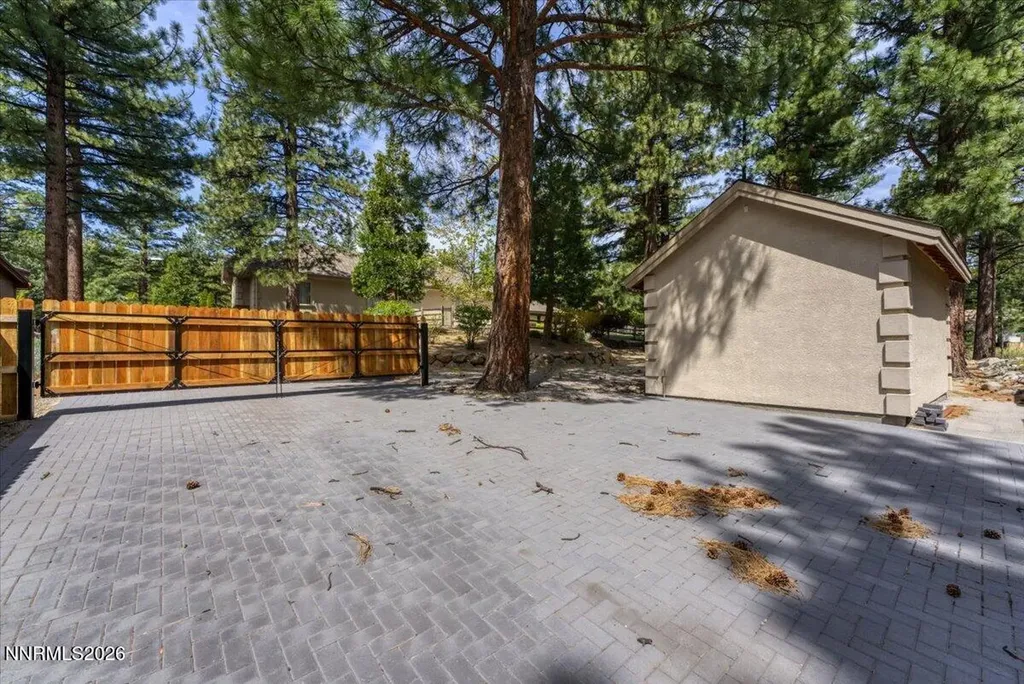 16470 Snow Flower Reno NV 89511