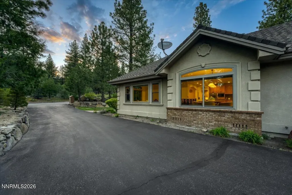 16470 Snow Flower Reno NV 89511