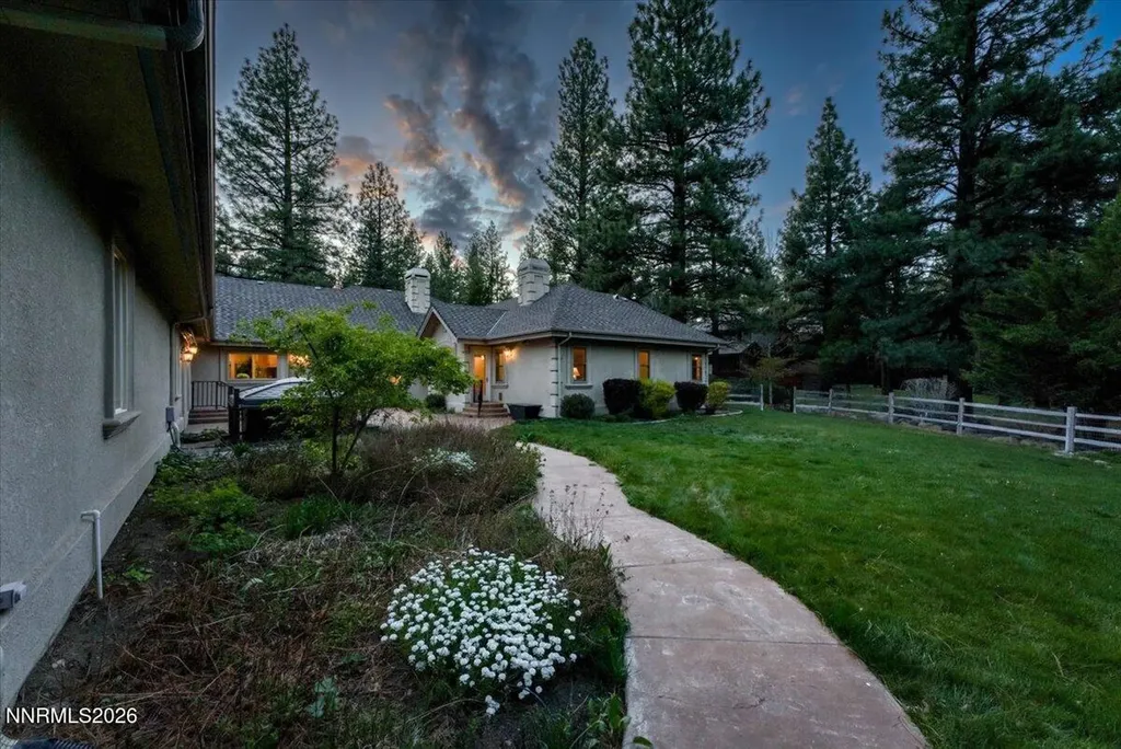 16470 Snow Flower Reno NV 89511