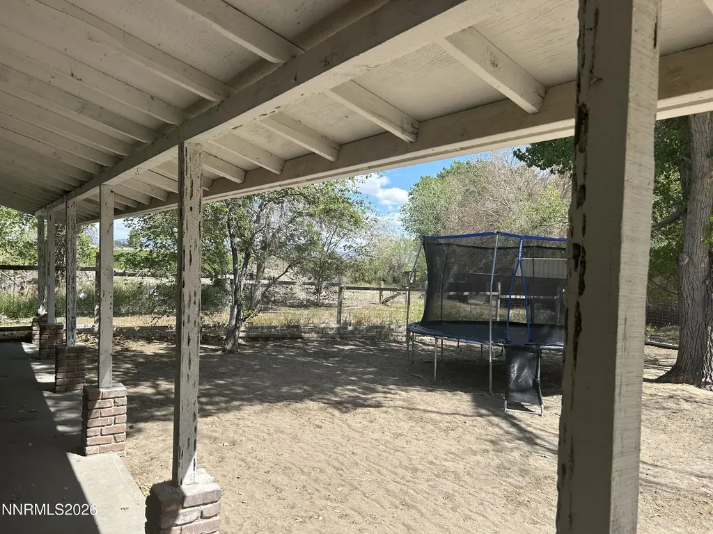 2540 Lone Tree Fallon NV 89406