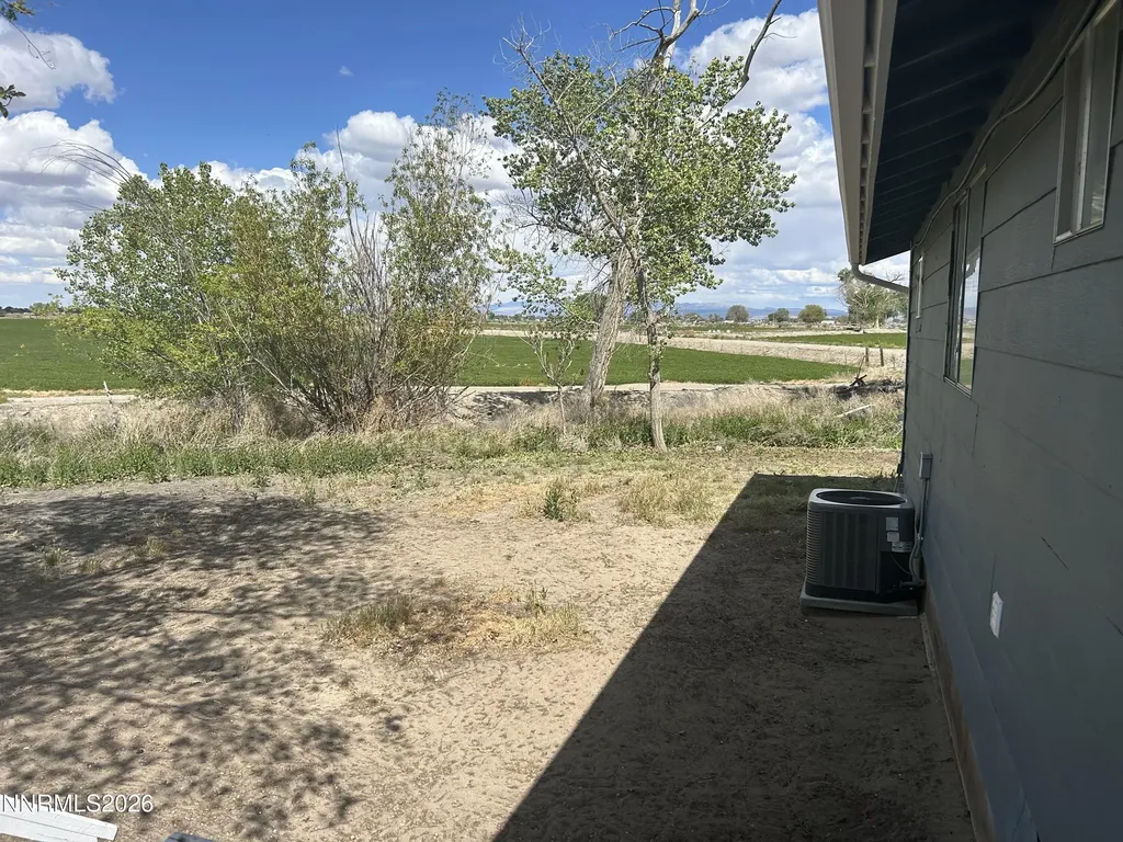 2540 Lone Tree Fallon NV 89406