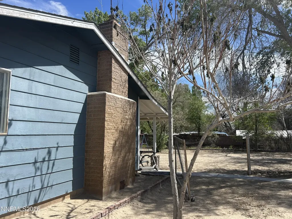 2540 Lone Tree Fallon NV 89406
