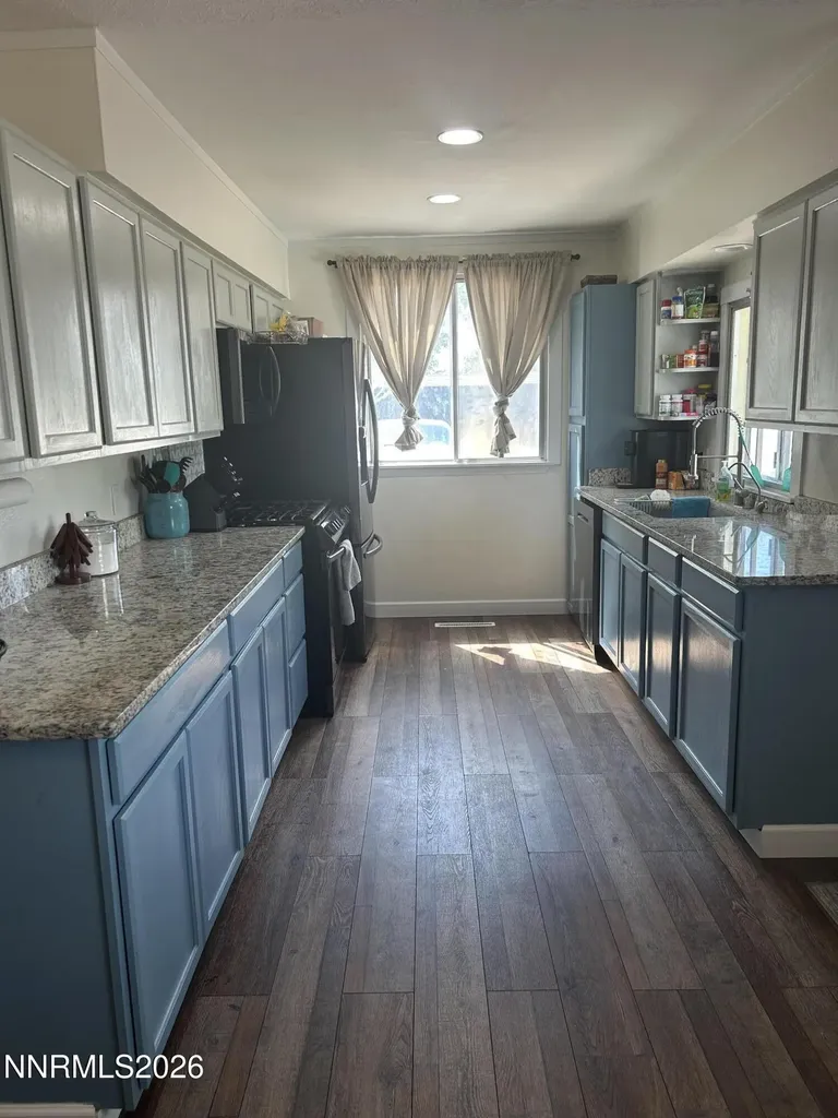 2540 Lone Tree Fallon NV 89406
