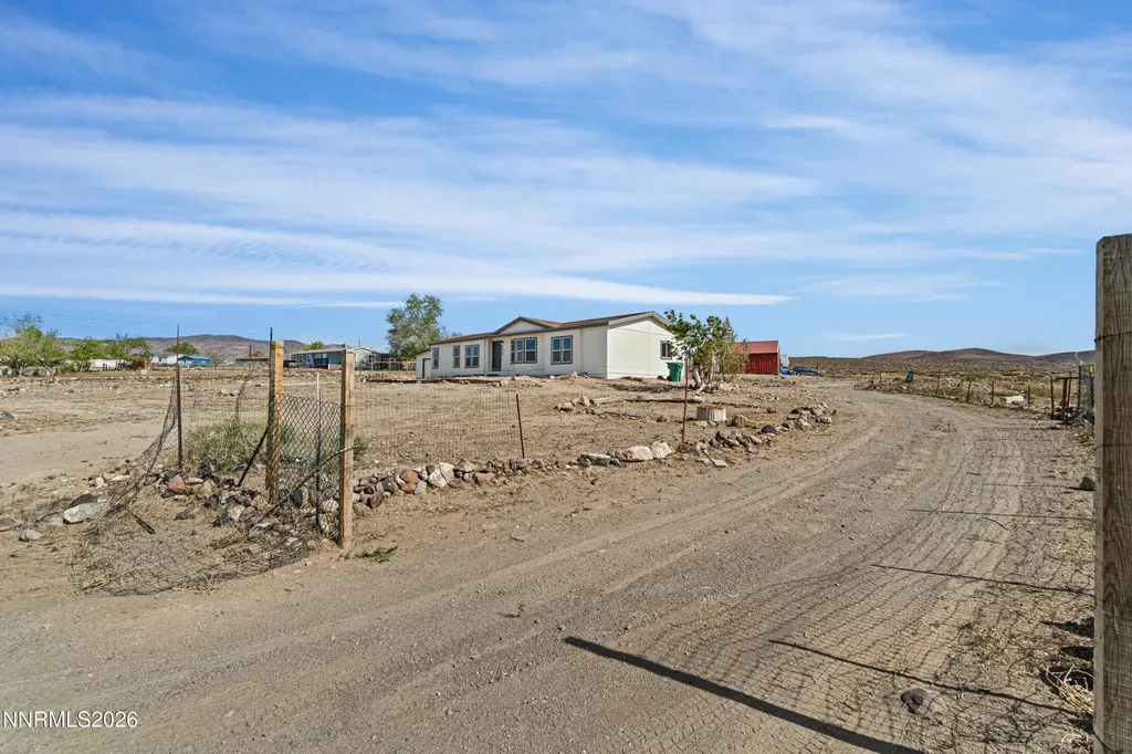 4860 Osage Stagecoach NV 89429