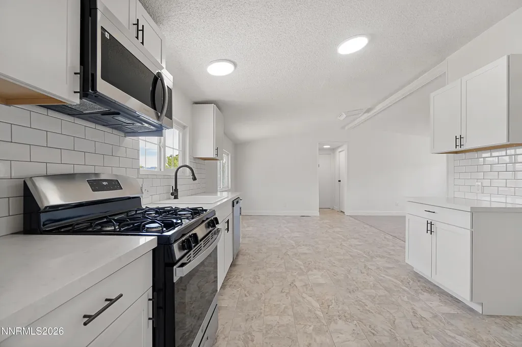 904 Highlands Moundhouse NV 89706
