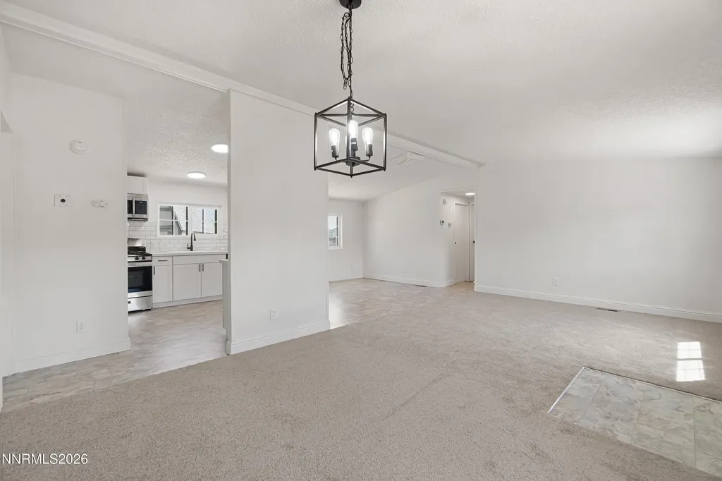 904 Highlands Moundhouse NV 89706