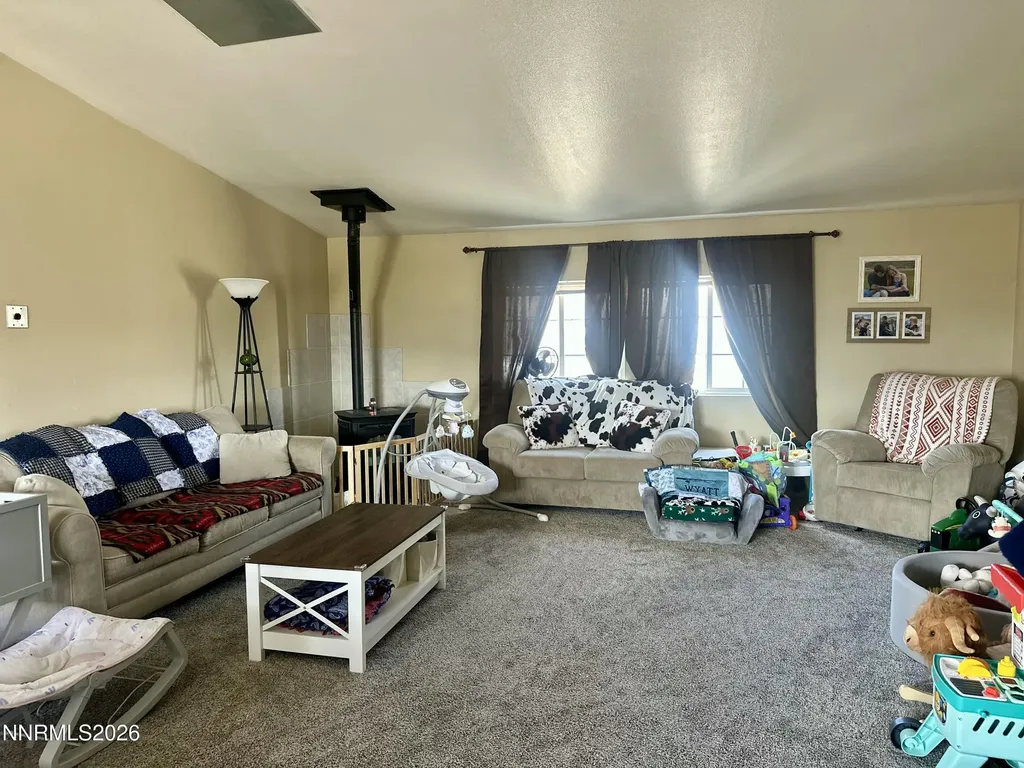 153 Territory Dayton NV 89403