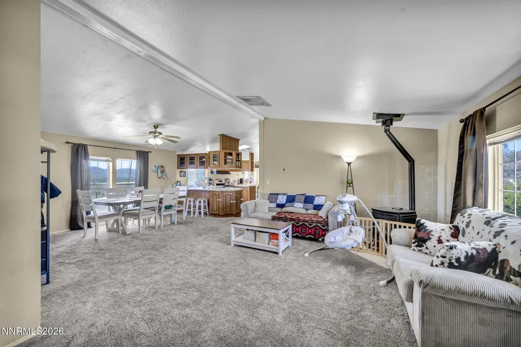 153 Territory Dayton NV 89403