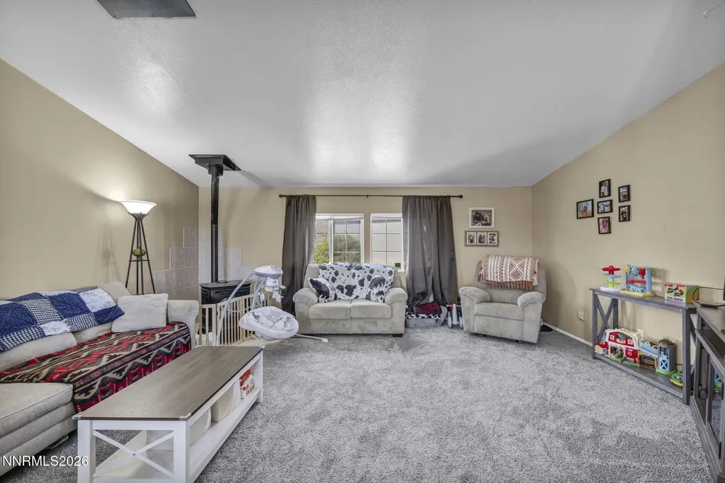 153 Territory Dayton NV 89403