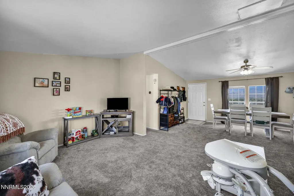 153 Territory Dayton NV 89403