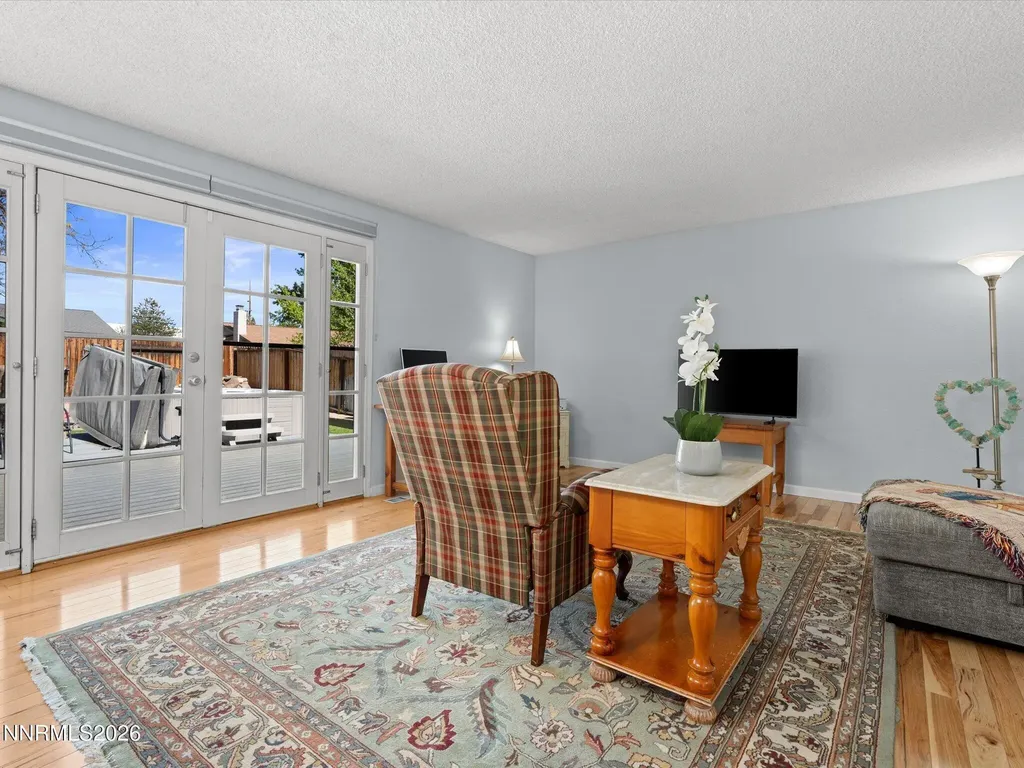 3881 Amador Reno NV 89502