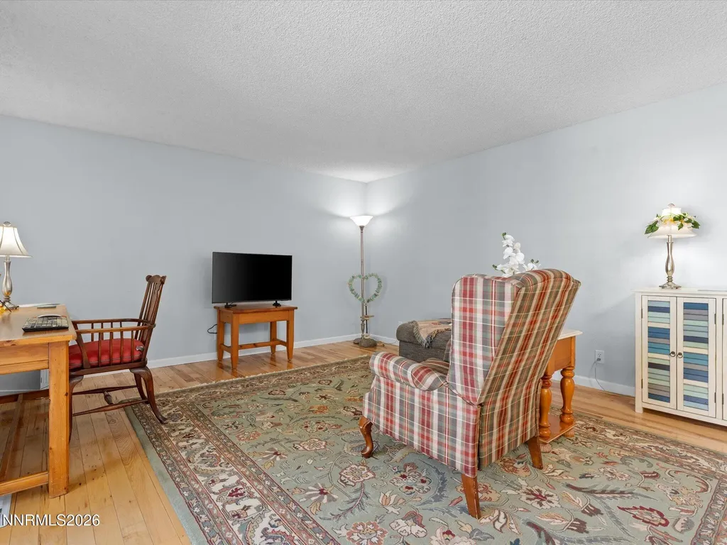3881 Amador Reno NV 89502
