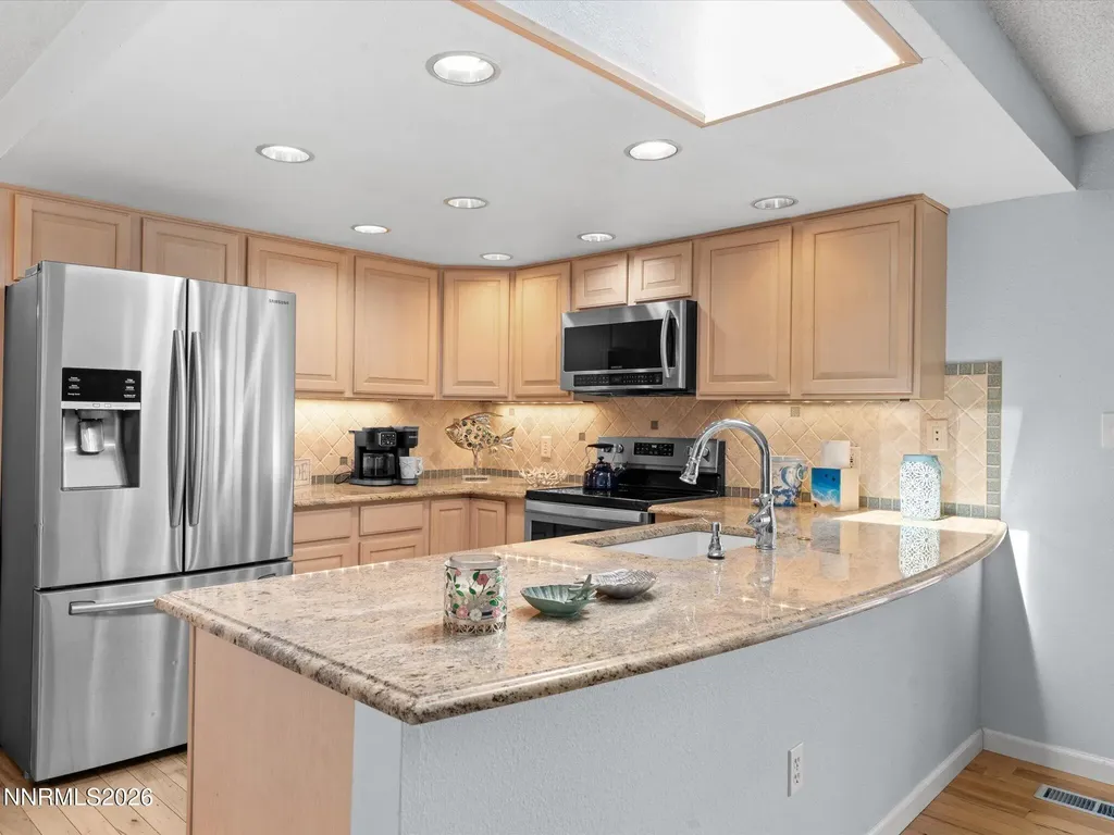 3881 Amador Reno NV 89502