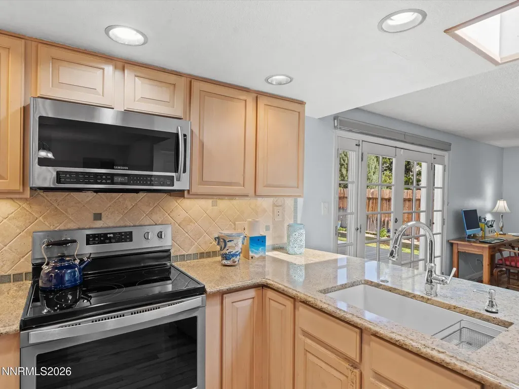 3881 Amador Reno NV 89502