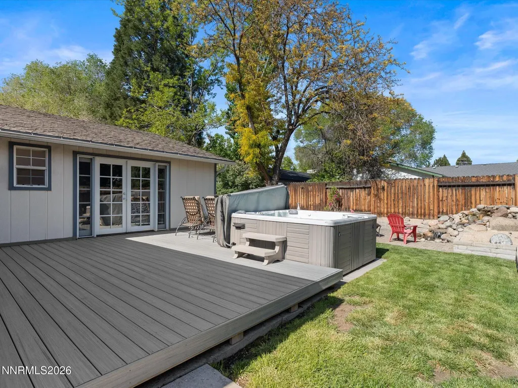 3881 Amador Reno NV 89502