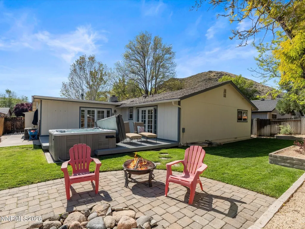 3881 Amador Reno NV 89502