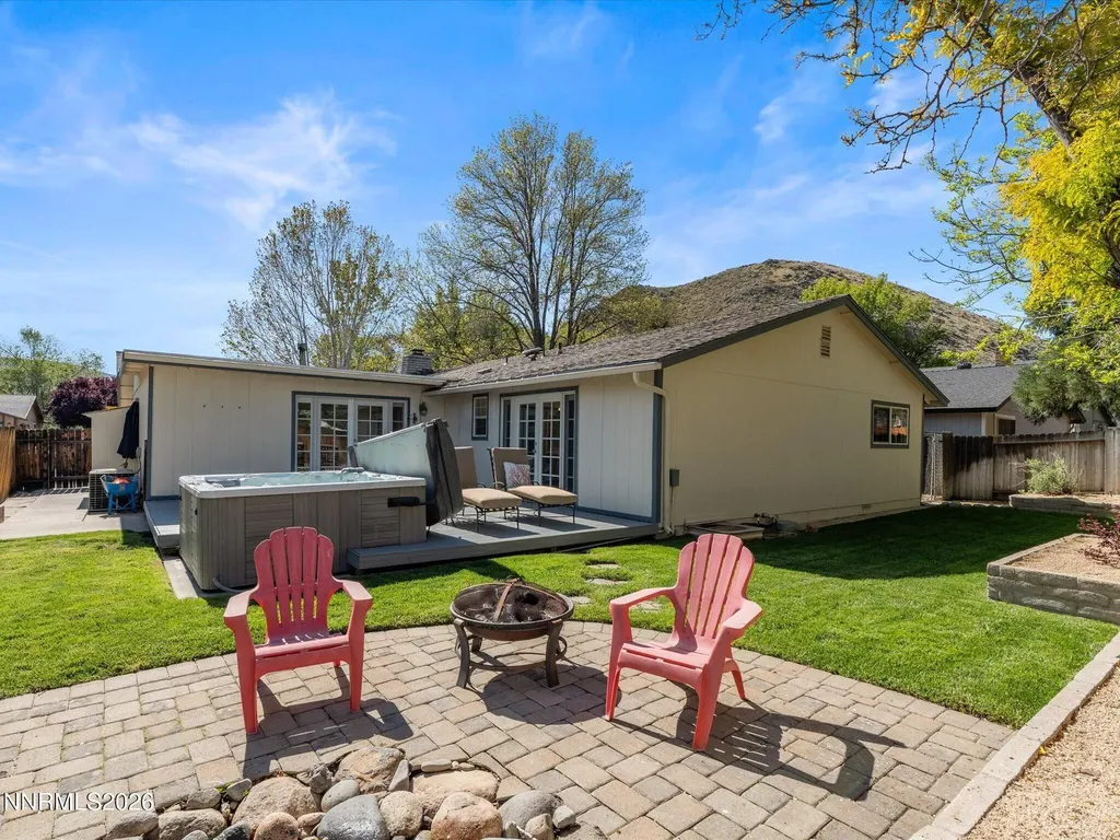 3881 Amador Reno NV 89502