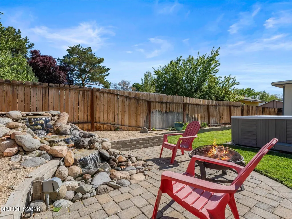 3881 Amador Reno NV 89502