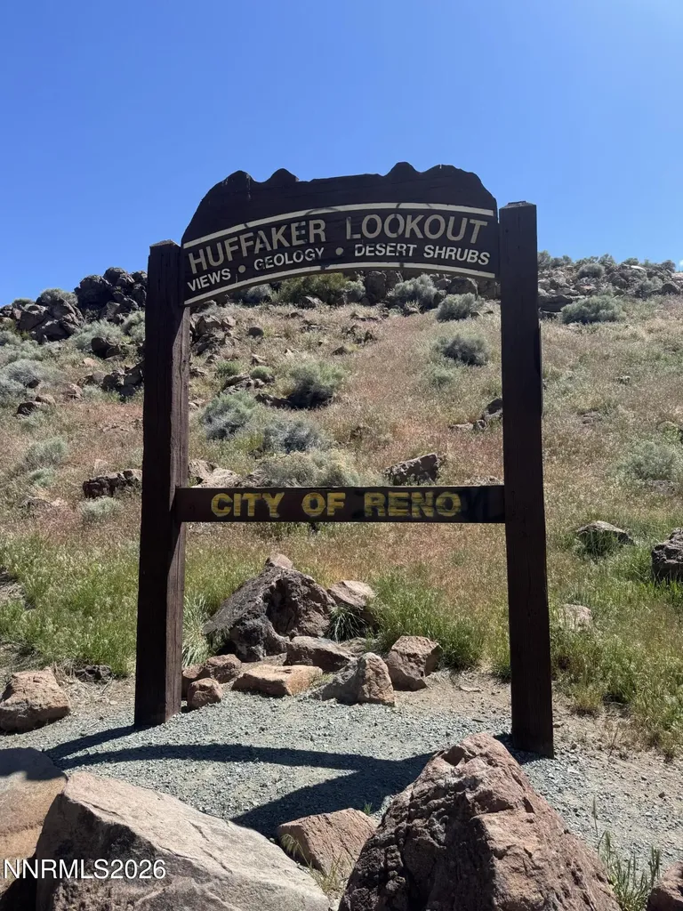 1447 Amston Reno NV 89511