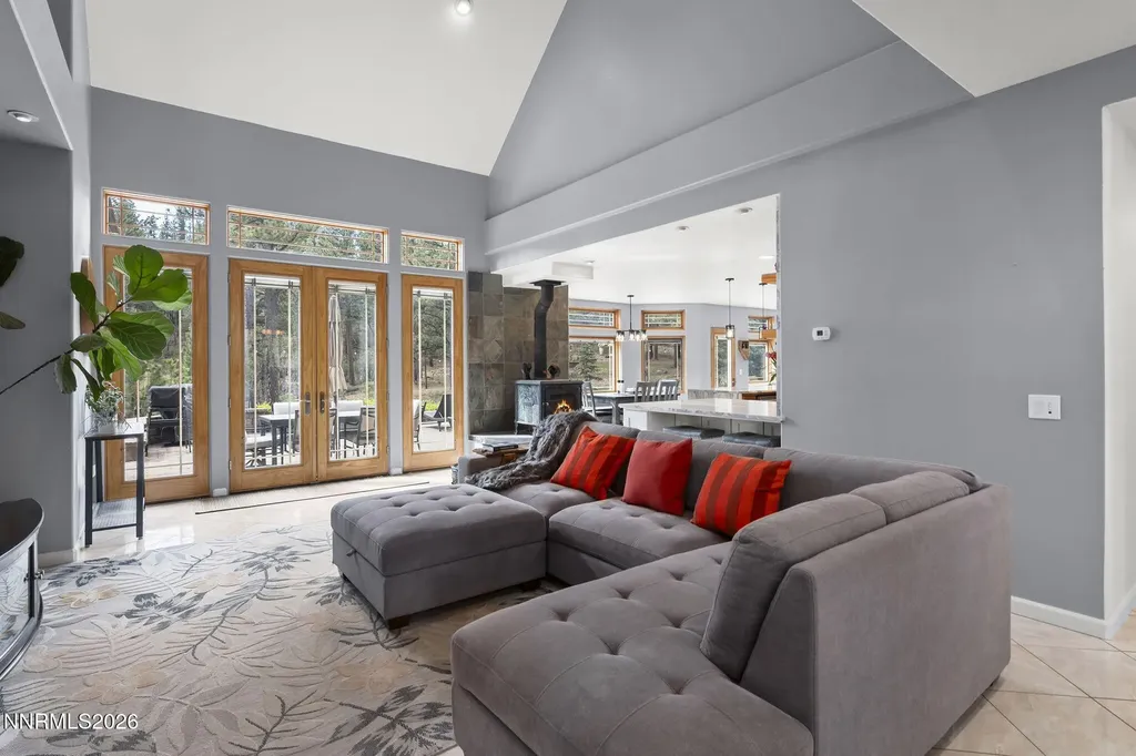 60 Yellow Pine Reno NV 89511