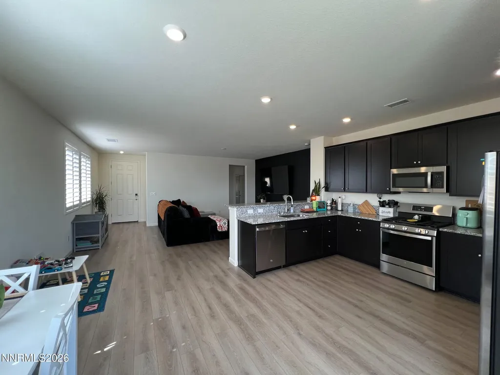 813 Camp Station Dayton NV 89403