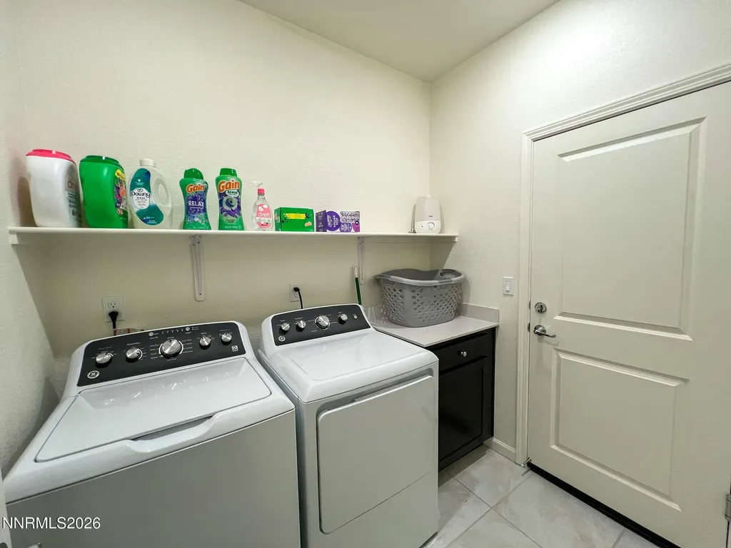 813 Camp Station Dayton NV 89403